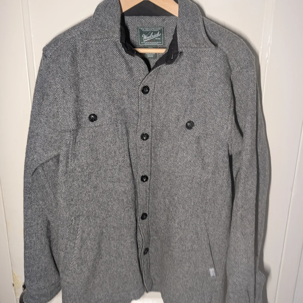 Woolrich Men's Gray Herringbone Shirt Jacket